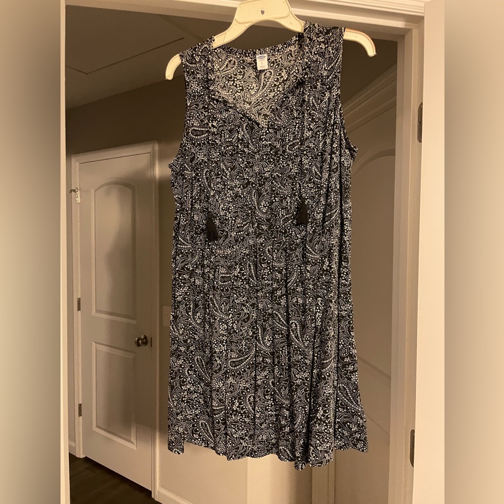 Black flowy dress with white Paisley design